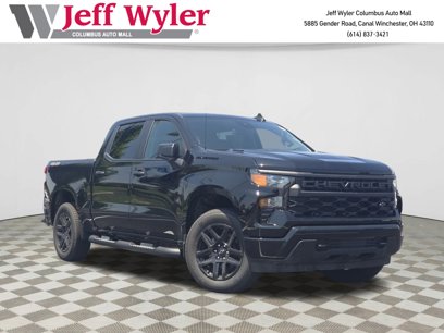 New 2025 Chevrolet Silverado 1500 Custom w/ LPO, Dark Essentials Package