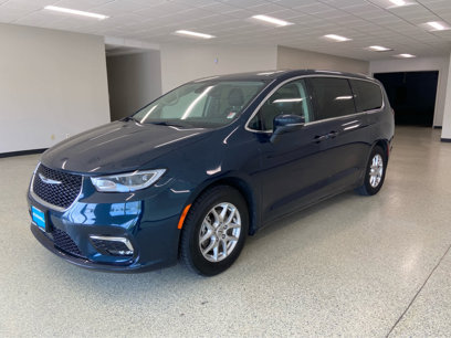 Used 2023 Chrysler Pacifica Touring-L
