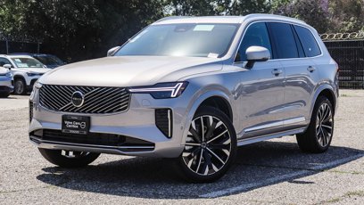 New 2025 Volvo XC90 B6 Plus w/ Protection Package Premier