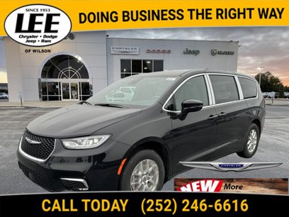 New 2024 Chrysler Pacifica Touring