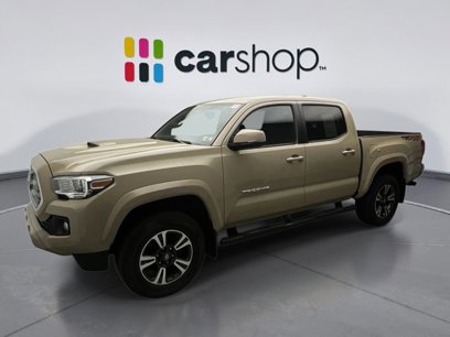 Used 2017 Toyota Tacoma TRD Sport w/ Tow Package (A/T)