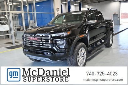 New 2025 GMC Canyon Denali w/ LPO, Denali Black Edition