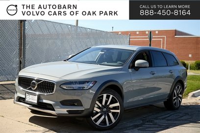 New 2025 Volvo V90 B6 Cross Country Plus w/ Protection Package Premier