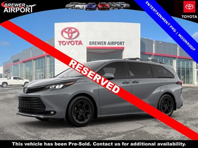 New 2025 Toyota Sienna XLE Woodland Edition