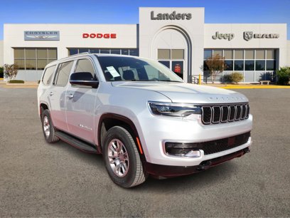 New 2024 Jeep Wagoneer 4WD w/ HD Trailer Tow Package