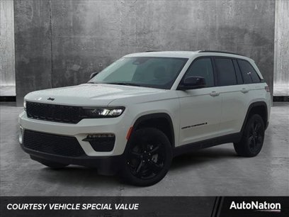 New 2025 Jeep Grand Cherokee Limited w/ Black Appearance Package