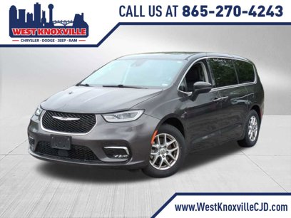 Used 2023 Chrysler Pacifica Touring-L
