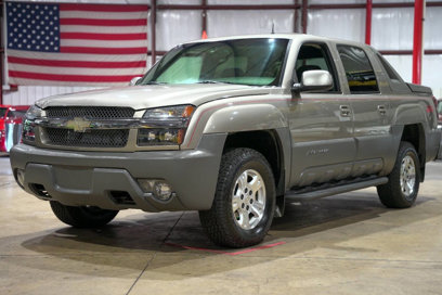 Used 2002 Chevrolet Avalanche 4x4 w/ Off-Road Suspension Pkg