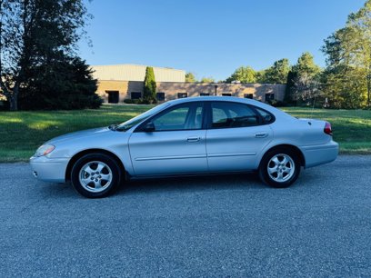 Used 2004 Ford Taurus SE