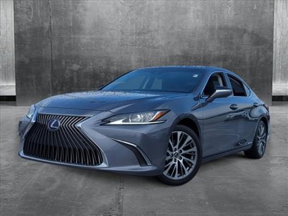 Used 2020 Lexus ES 300h w/ Premium Package