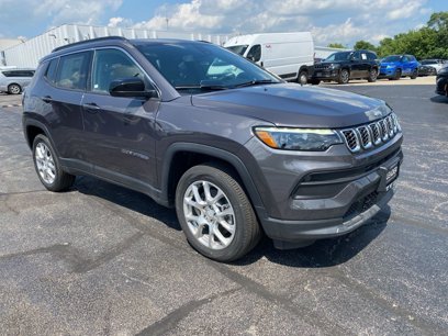 New 2024 Jeep Compass Latitude w/ Sun and Sound Group