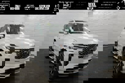 New 2025 Volvo XC90 B5 Core w/ Protection Package Premier