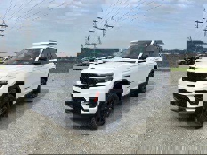New 2025 Jeep Grand Cherokee Altitude