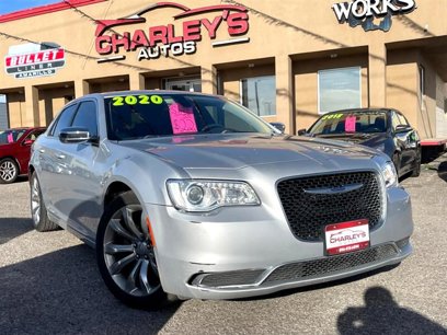 Used 2020 Chrysler 300 Touring w/ Chrome Appearance Package