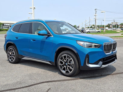 New 2025 BMW X1 xDrive28i w/ Premium Package