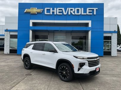 New 2025 Chevrolet Traverse LT w/ Sun and Wheel Package