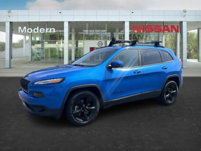 Used 2018 Jeep Cherokee Latitude w/ Altitude Package