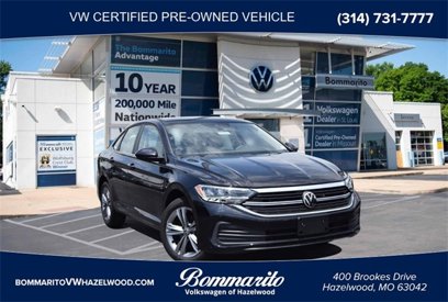 Certified 2024 Volkswagen Jetta SE w/ Panoramic Sunroof Package