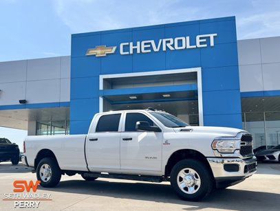 Used 2022 RAM 3500 Tradesman w/ Chrome Appearance Group