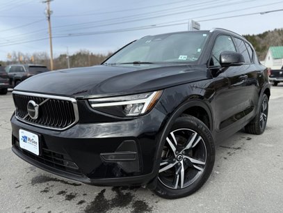 Used 2023 Volvo XC40 B5 Core w/ Climate Package