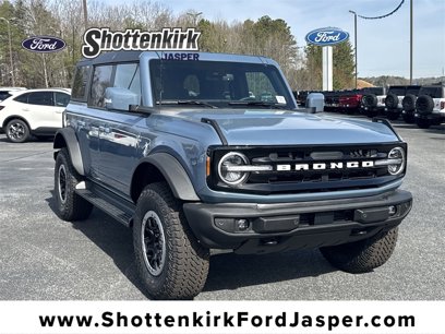 New 2025 Ford Bronco Outer Banks w/ Sasquatch Package