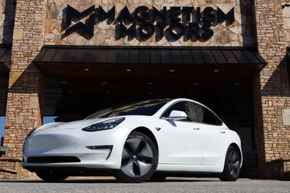 Used 2018 Tesla Model 3 Mid Range