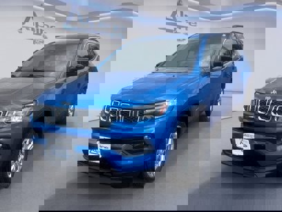 Used 2025 Jeep Compass Latitude