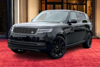 New 2025 Land Rover Range Rover Long Wheelbase SE