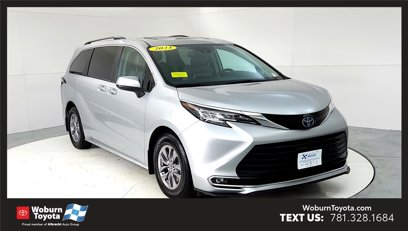 Certified 2023 Toyota Sienna XLE