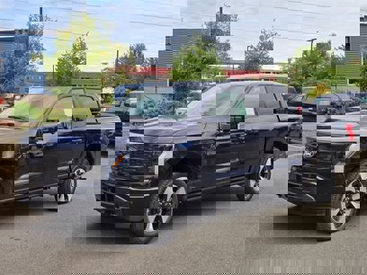 New 2025 Ford F150 Lightning Platinum