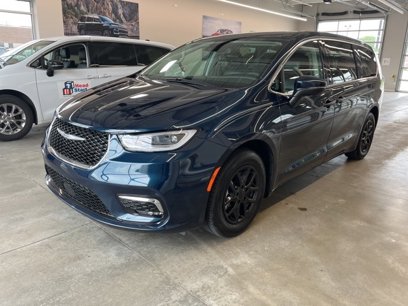 Used 2023 Chrysler Pacifica Touring-L