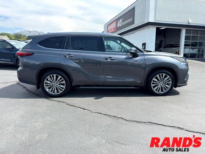 Used 2023 Toyota Highlander Platinum