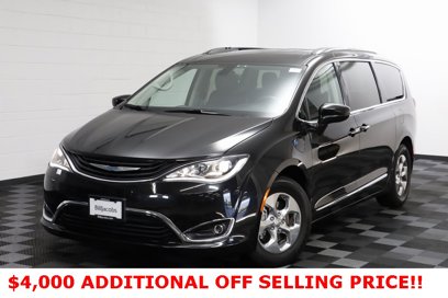 Used 2018 Chrysler Pacifica Touring-L