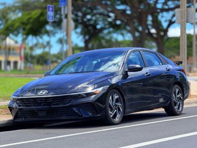 Used 2024 Hyundai Elantra SEL w/ Convenience Package