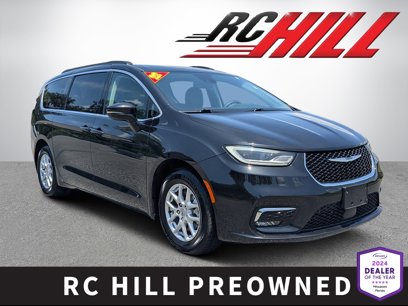 Used 2022 Chrysler Pacifica Touring-L