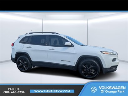Used 2018 Jeep Cherokee Latitude w/ Altitude Package
