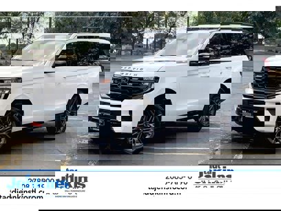 New 2025 Ford Expedition Platinum
