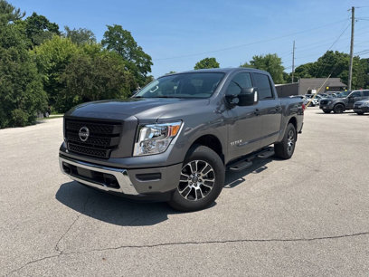 Used 2024 Nissan Titan SV w/ SV Convenience Package