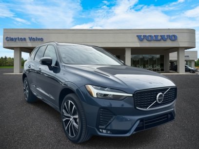 New 2025 Volvo XC60 B5 Plus w/ Protection Package Premier