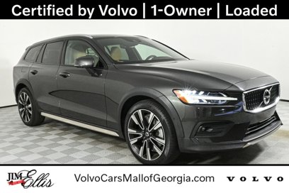 Used 2022 Volvo V60 T5 Cross Country