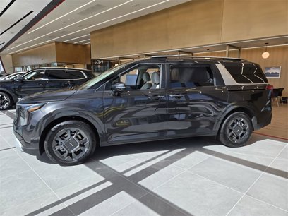 New 2025 Kia Carnival EX