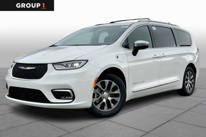 New 2025 Chrysler Pacifica Pinnacle