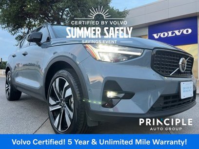 Certified 2023 Volvo XC40 B4 Plus w/ Protection Package Premier