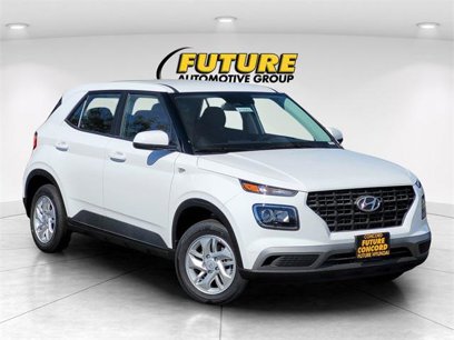 New 2025 Hyundai Venue SE