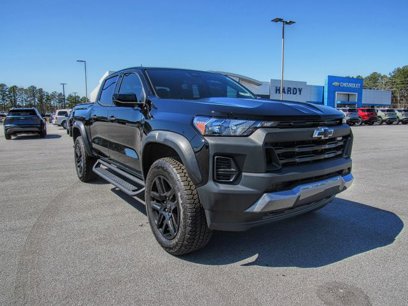 New 2025 Chevrolet Colorado Trail Boss w/ Midnight Edition