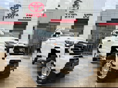 New 2025 Toyota Tacoma SR