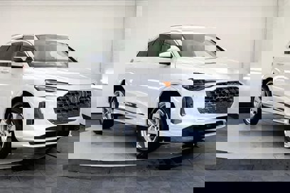 New 2025 Audi Q5 Premium Plus