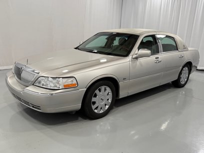 Used 2003 Lincoln Town Car Cartier
