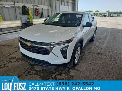 Used 2025 Chevrolet Trax LS