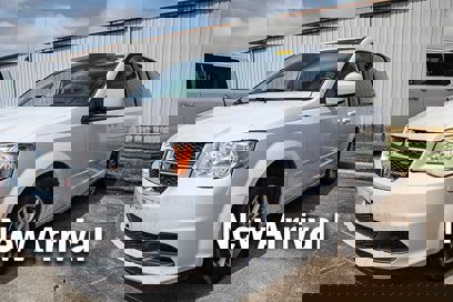 Used 2016 Dodge Grand Caravan SE